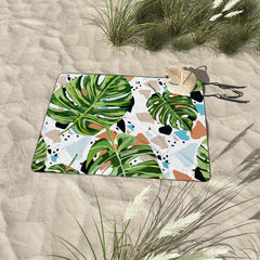 83 Oranges And I Find Missing Pieces Picnic Blanket