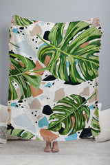 83 Oranges And I Find Missing Pieces Throw Blanket