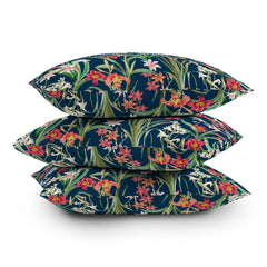 83 Oranges Blossom Botanical Throw Pillow