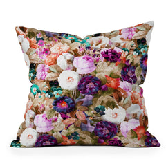 83 Oranges Eves Garden Outdoor Throw Pillow