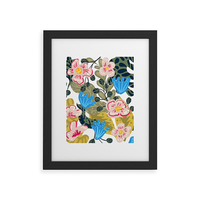 83 Oranges Aksa Framed Art Print