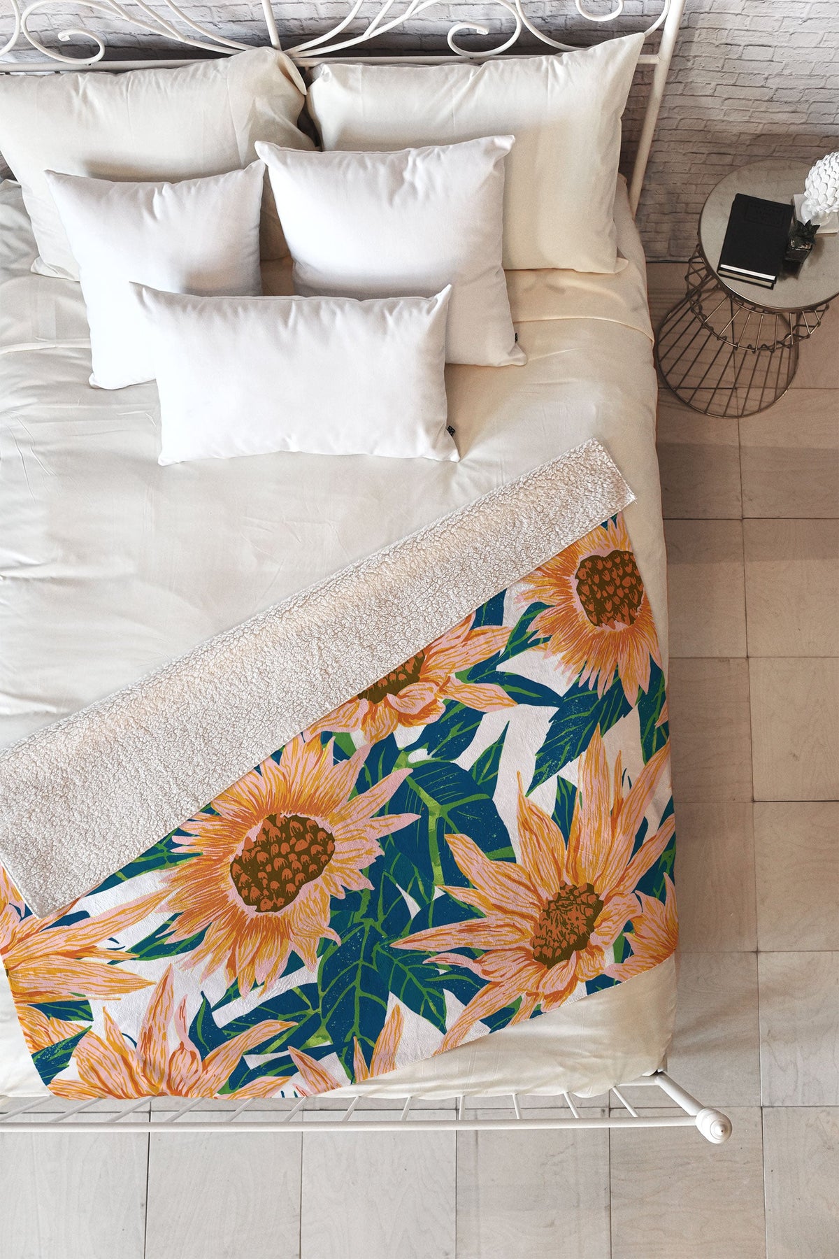 83 Oranges Blush Sunflowers Fleece Throw Blanket