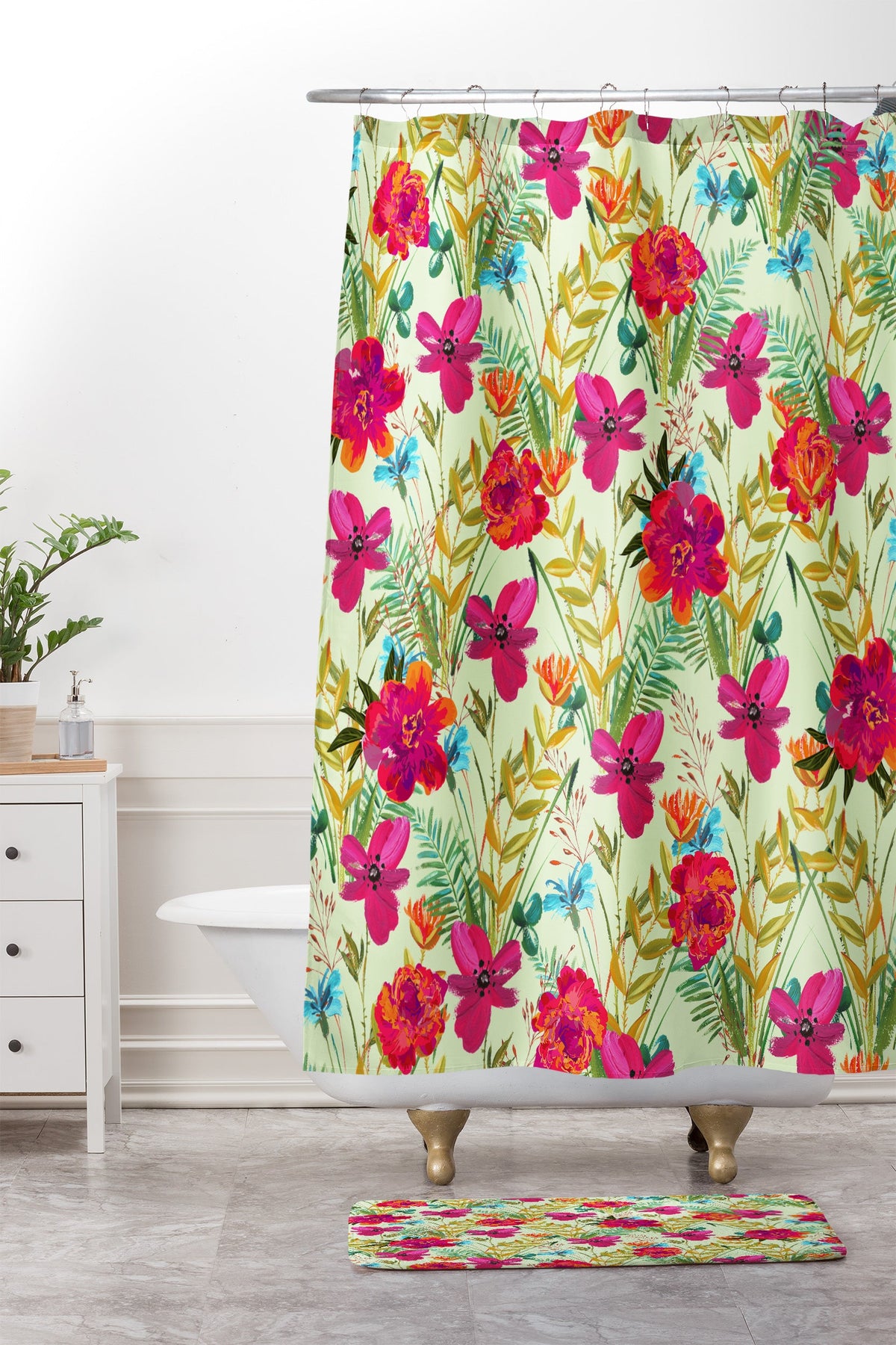 83 Oranges Bon heur Shower Curtain And Mat