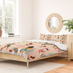 83 Oranges Central Park Zumba Duvet Cover