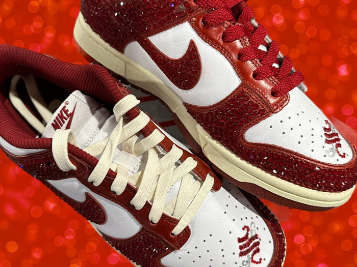 Women 9 - Men 11 / Premium ~75% of Sneaker